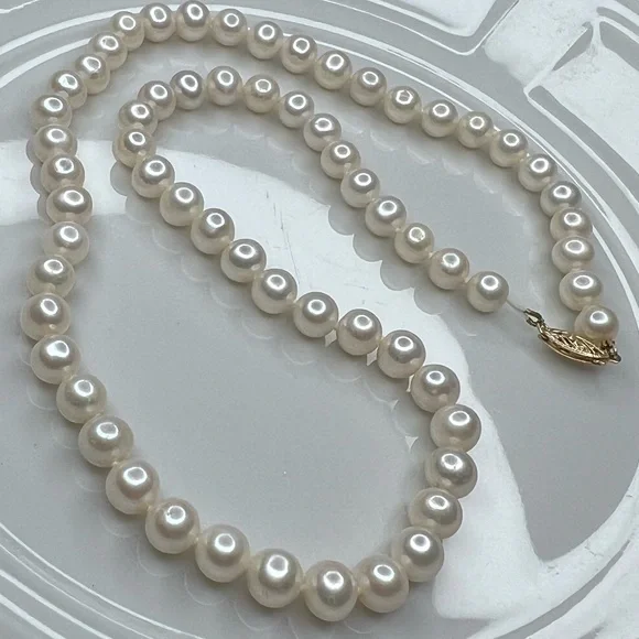 14K Solid Gold Clasp Hand Knotted High Quality Freshwater Pearl Necklace 7-8mm - Picture 3 of 4